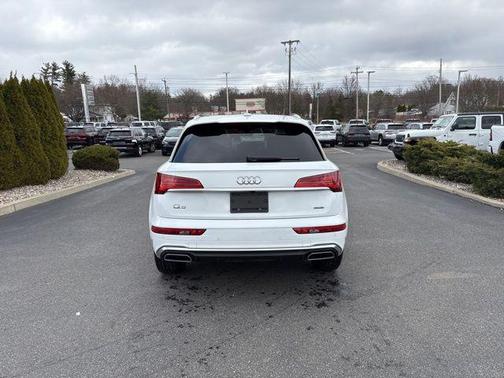2024 Audi Q5 45 S line Premium Plus