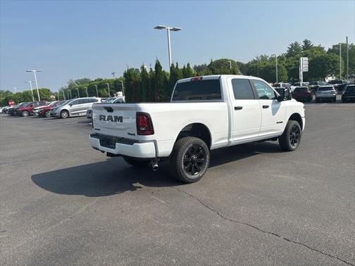 2025 RAM 2500 Big Horn Crew Cab 4x4 6'4' Box