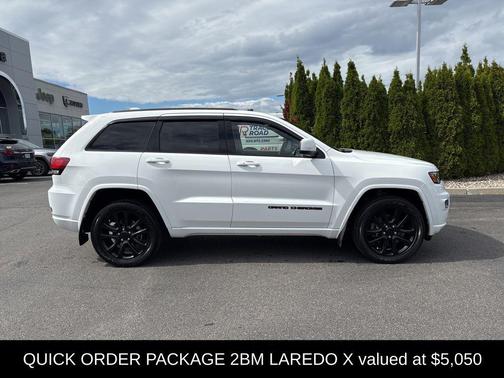 2021 Jeep Grand Cherokee Laredo