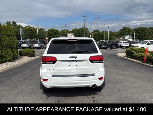 2021 Jeep Grand Cherokee Laredo