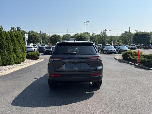 2025 Jeep Grand Cherokee Limited X
