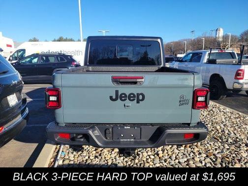2025 Jeep Gladiator Willys