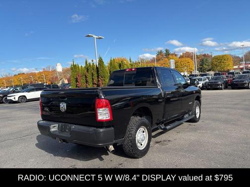 2022 RAM 2500 Tradesman Crew Cab 4x2 6'4' Box