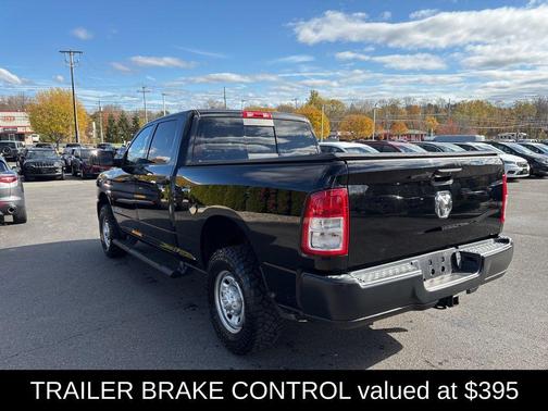 2022 RAM 2500 Tradesman Crew Cab 4x2 6'4' Box