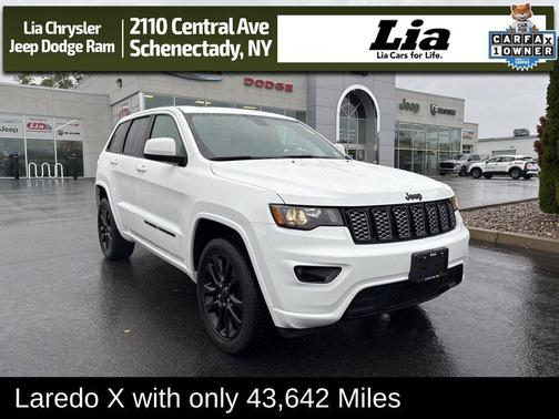 2022 Jeep Grand Cherokee Laredo