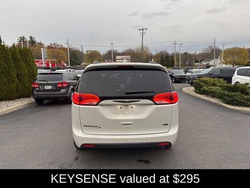 2020 Chrysler Pacifica L