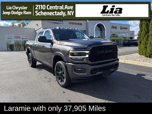2022 RAM 2500 Laramie Crew Cab 4x4 6'4' Box