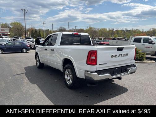 Bright White Clearcoat 2025 RAM 1500 Big Horn/Lone Star