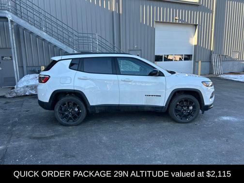 Bright White Clearcoat 2026 Jeep Compass Latitude