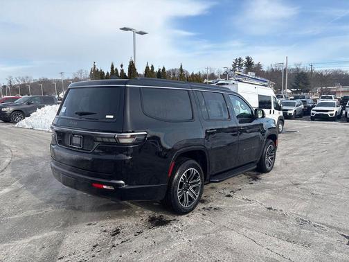2026 Jeep Grand Wagoneer 4x4
