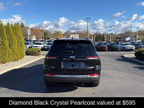 2025 Jeep Grand Cherokee Laredo