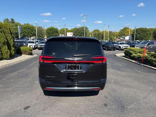 2026 Chrysler Pacifica L