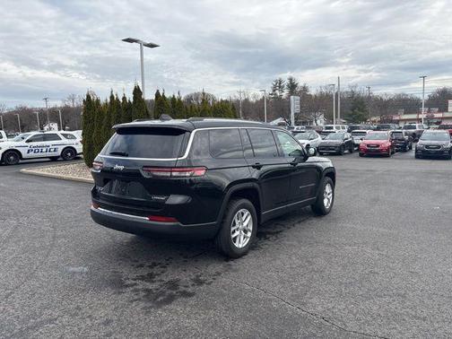 2021 Jeep Grand Cherokee L Laredo