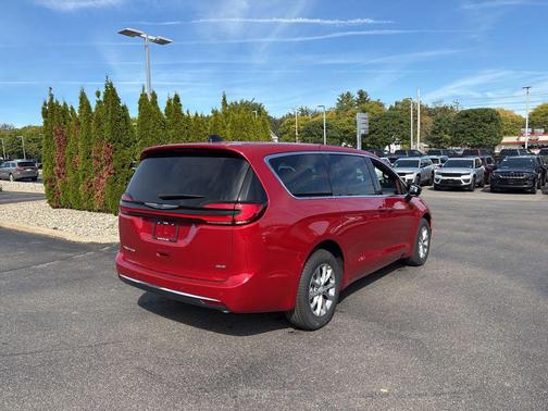 2026 Chrysler Pacifica L