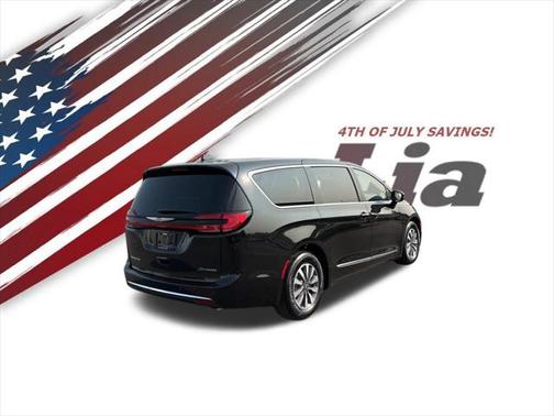 2023 Chrysler Pacifica Hybrid Limited