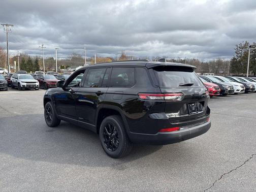 2025 Jeep Grand Cherokee L Altitude