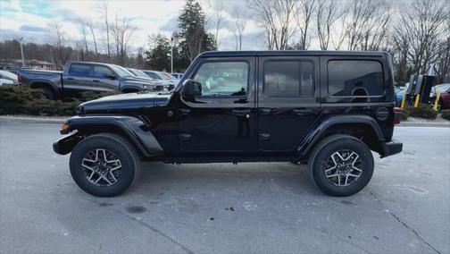 2025 Jeep Wrangler 4-Door Sahara 4x4