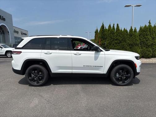 2025 Jeep Grand Cherokee Limited X