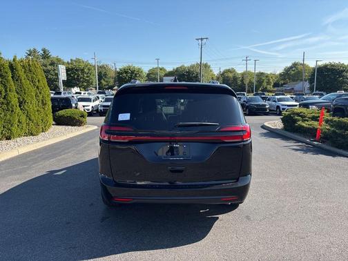 2026 Chrysler Pacifica Limited