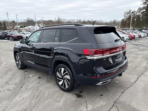 2025 Volkswagen Atlas 2.0T SE w/Technology 4MOTION