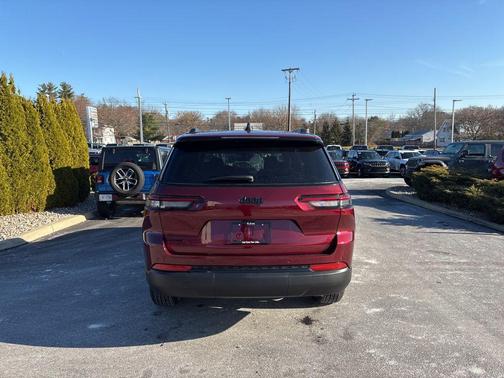 2025 Jeep Grand Cherokee L Altitude