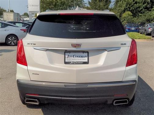 Photo 4 of 35 of 2019 Cadillac XT5 Premium Luxury