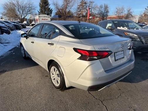 2024 Nissan Versa 1.6 S