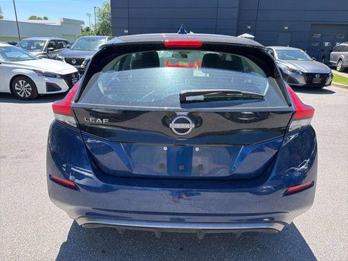 Deep Blue Pearl 2023 Nissan Leaf S 40 kWh