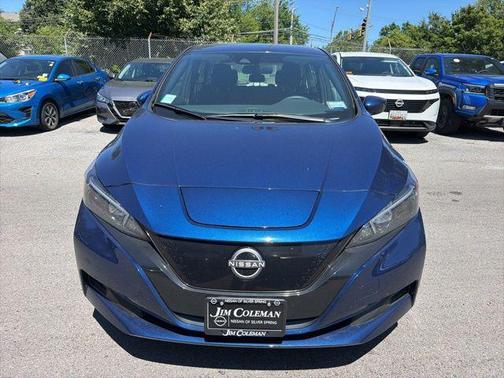 Deep Blue Pearl 2023 Nissan Leaf S 40 kWh