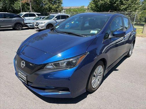 Deep Blue Pearl 2023 Nissan Leaf S 40 kWh