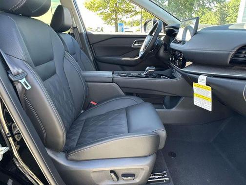 Super Black 2026 Nissan Rogue Platinum