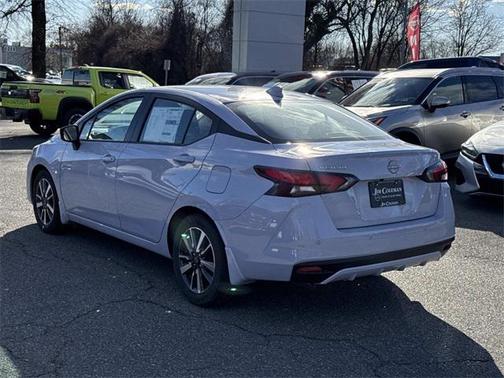2025 Nissan Versa 1.6 SV