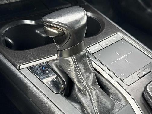 2020 Lexus UX 250h Base