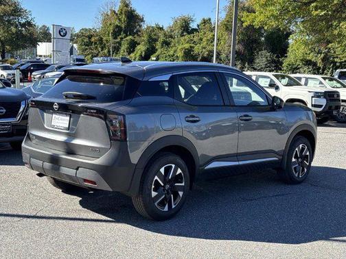 Gun Met 2027 Nissan Kicks SV