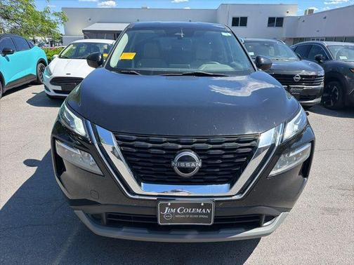 Super Black 2023 Nissan Rogue SV