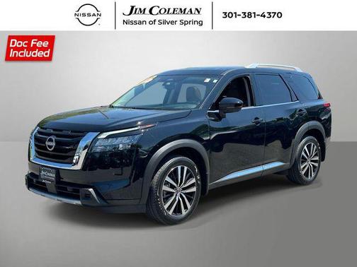 Super Black 2025 Nissan Pathfinder Platinum 4WD