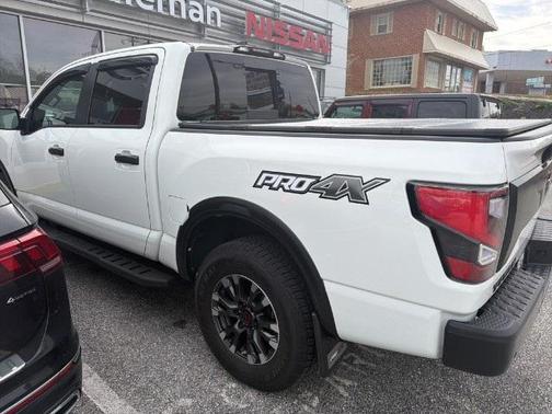2023 Nissan Titan PRO-4X
