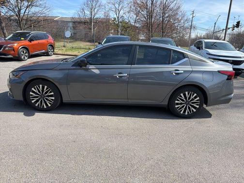 Gun Metallic 2024 Nissan Altima 2.5 SV