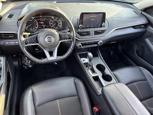 2020 Nissan Altima SR FWD