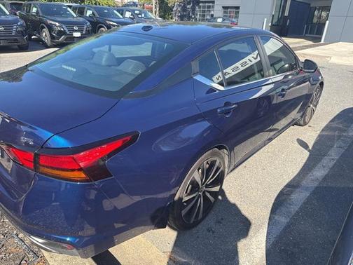 2020 Nissan Altima SR FWD