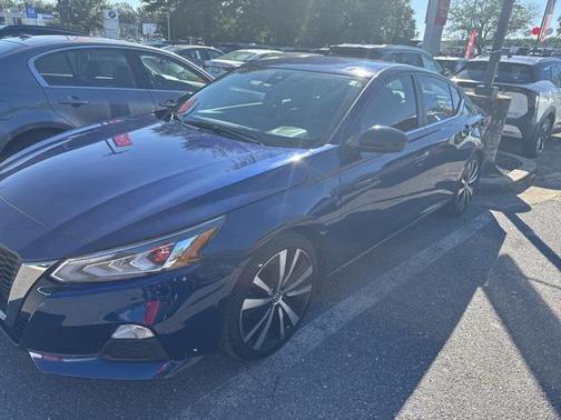 2020 Nissan Altima SR FWD