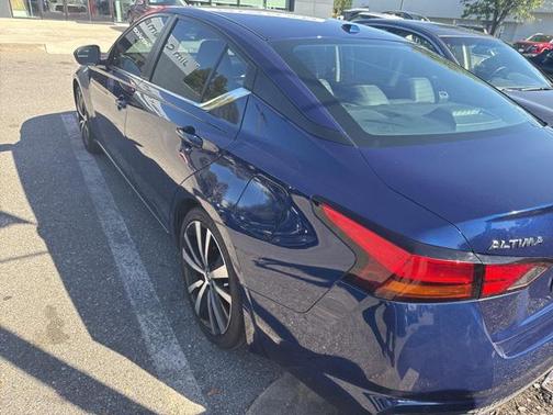 2020 Nissan Altima SR FWD