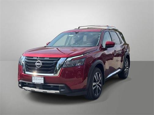 2025 Nissan Pathfinder Platinum 4WD