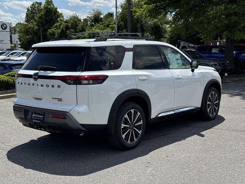 Everest White Pearl Tricoat 2026 Nissan Pathfinder Platinum