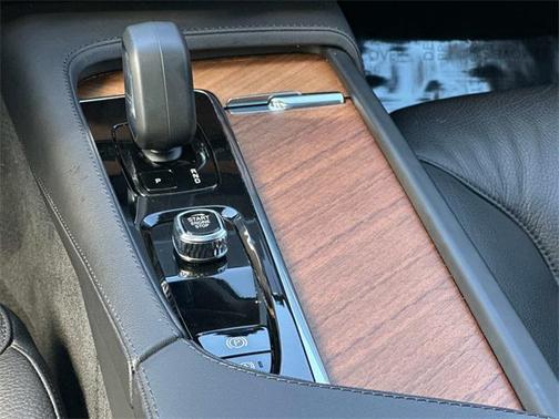 2023 Volvo XC90 B6 Plus 7-Seater