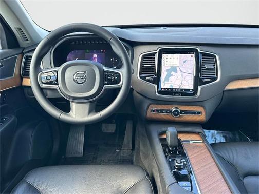 2023 Volvo XC90 B6 Plus 7-Seater