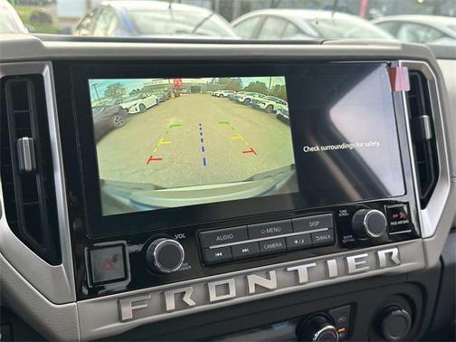 2025 Nissan Frontier SV