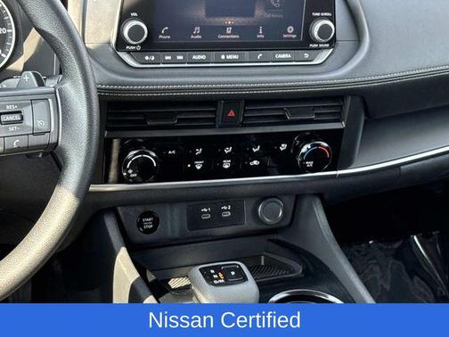 Everest White Pearl 2025 Nissan Rogue S
