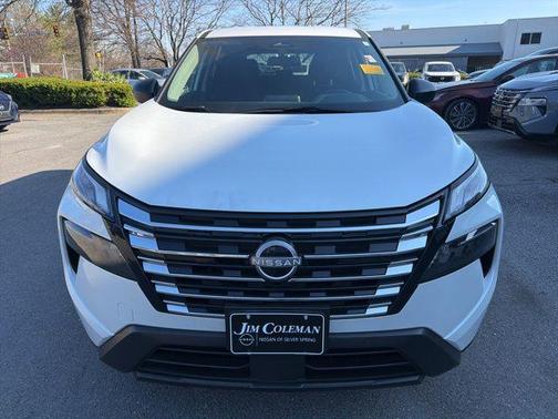 Everest White Pearl 2025 Nissan Rogue S