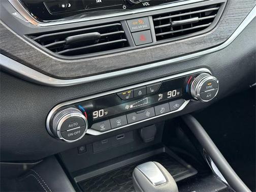 2025 Nissan Altima 2.5 SL